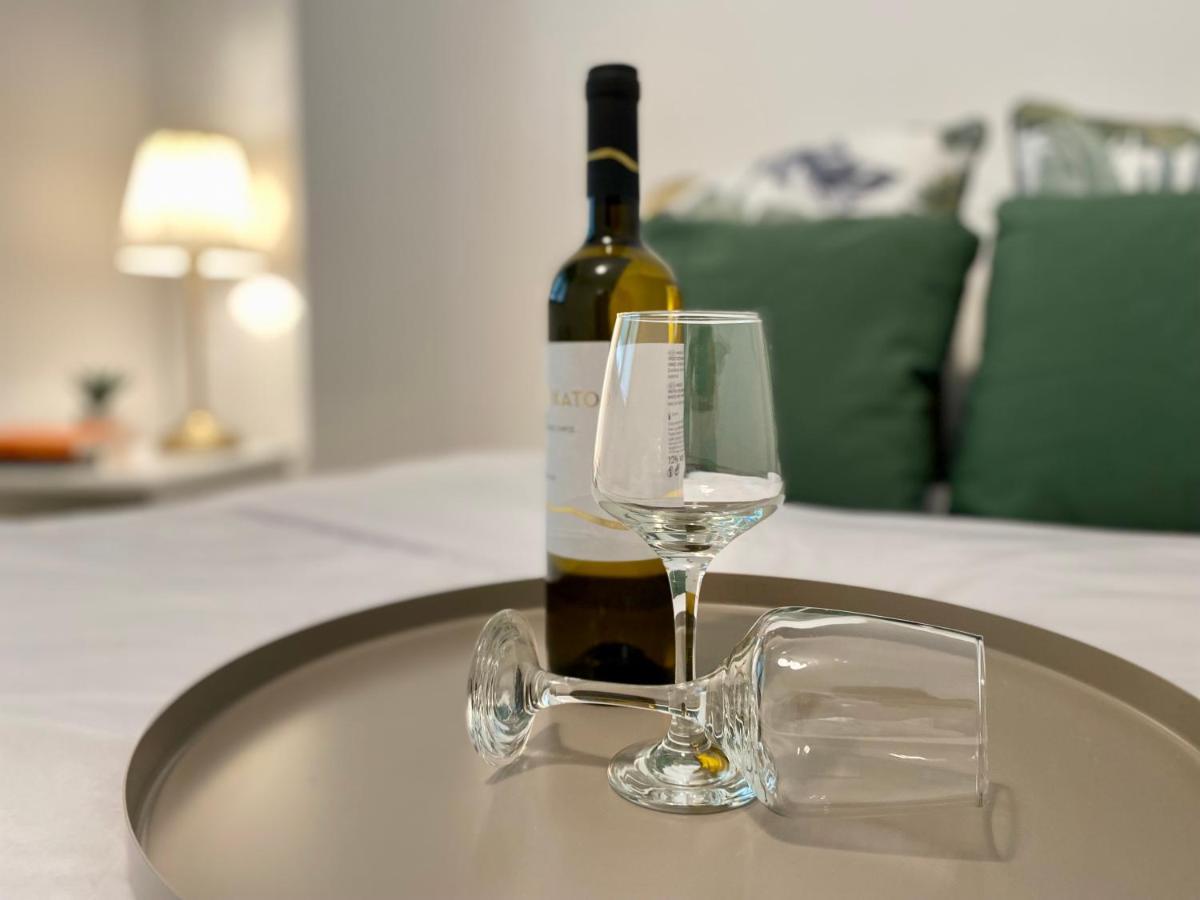 Elia Modern Apartment Атина Екстериор снимка