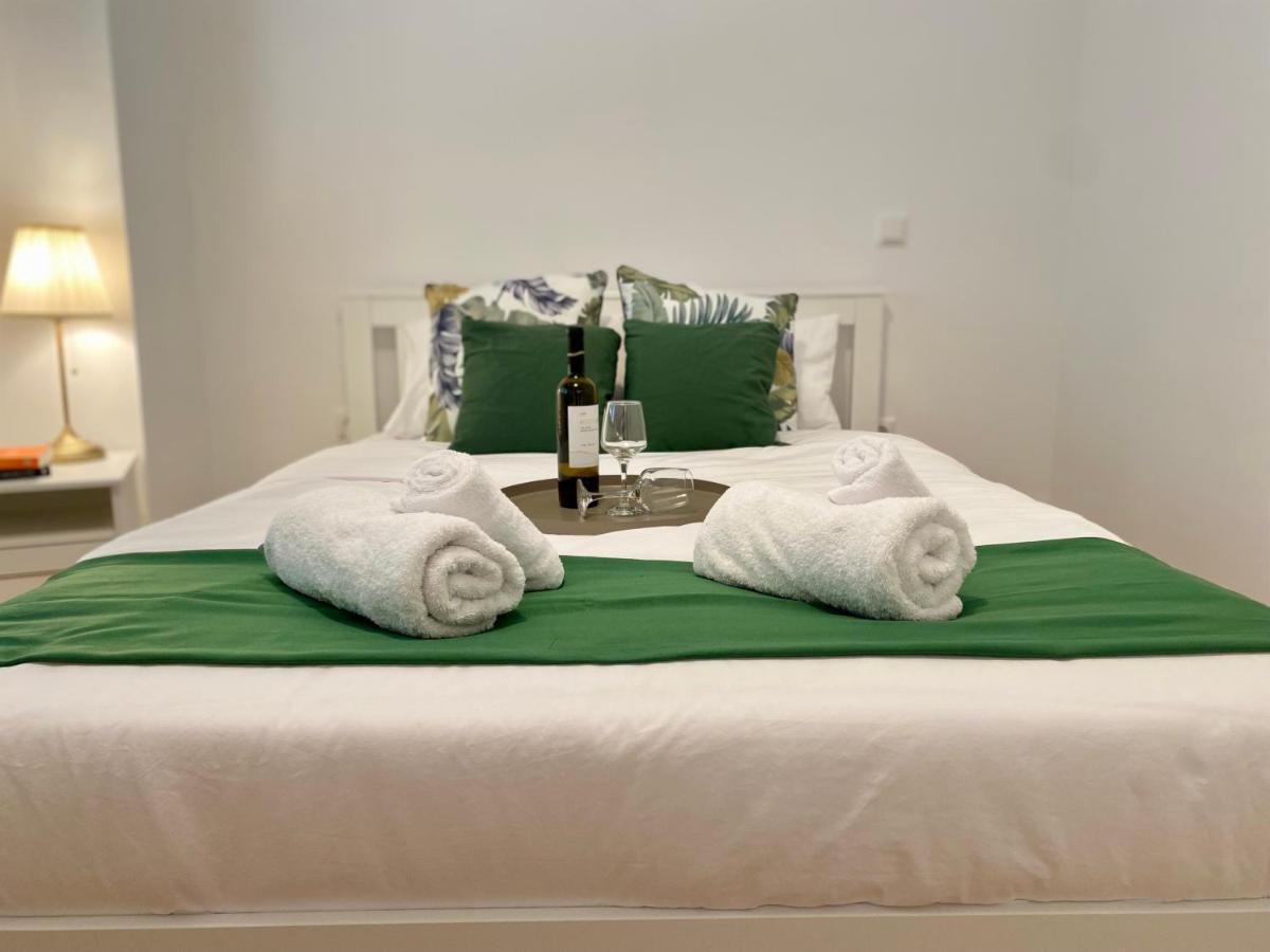 Elia Modern Apartment Атина Екстериор снимка