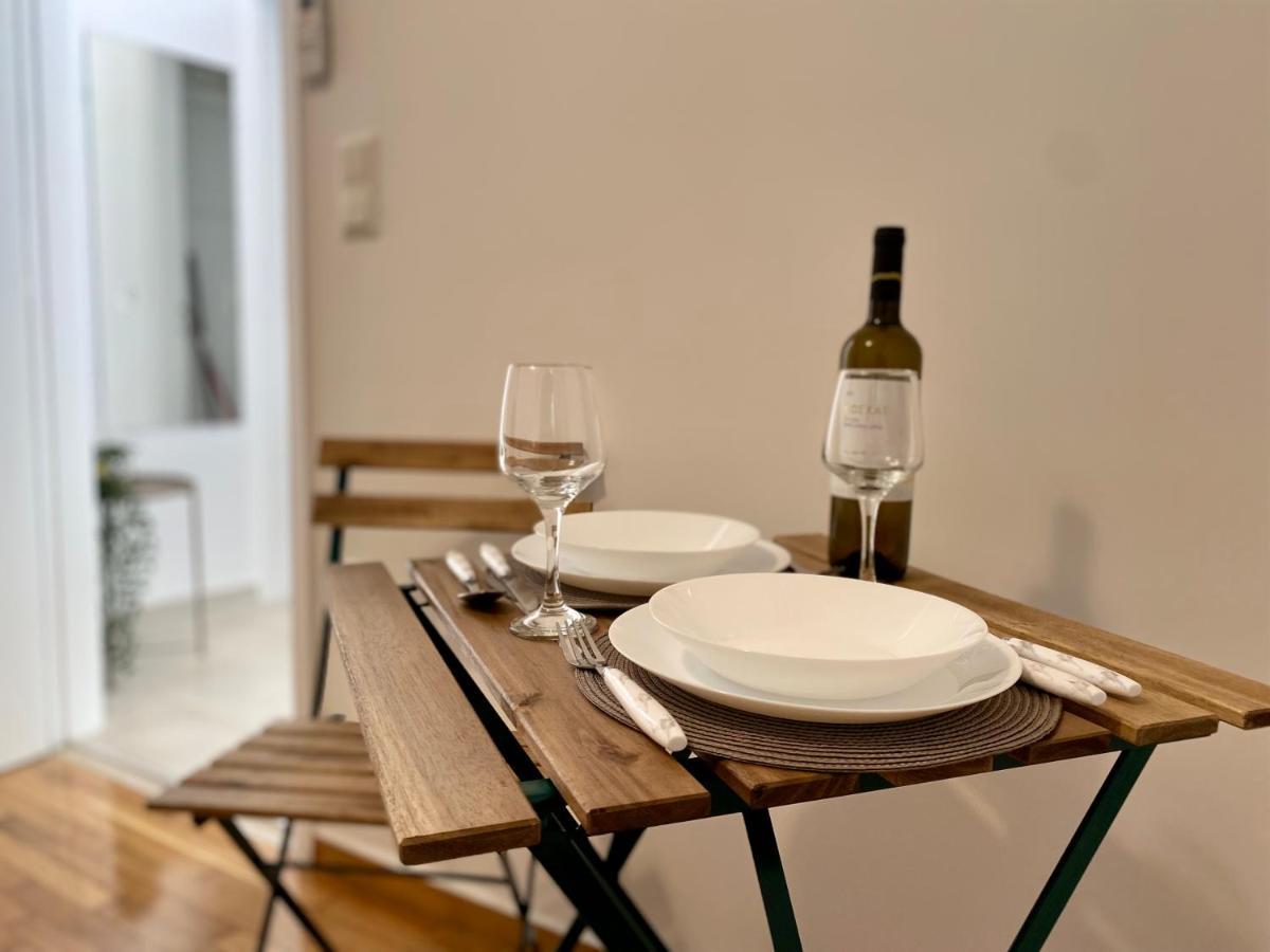 Elia Modern Apartment Атина Екстериор снимка