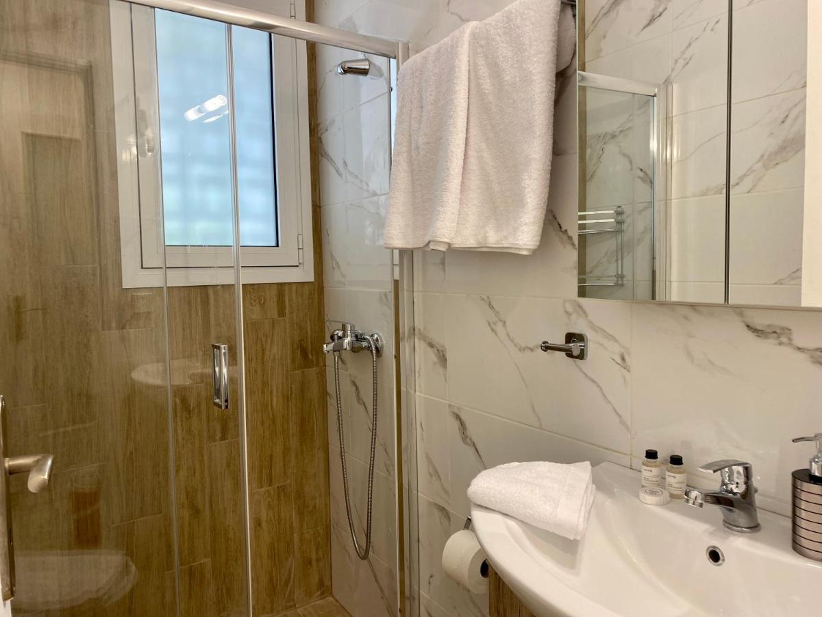 Elia Modern Apartment Атина Екстериор снимка